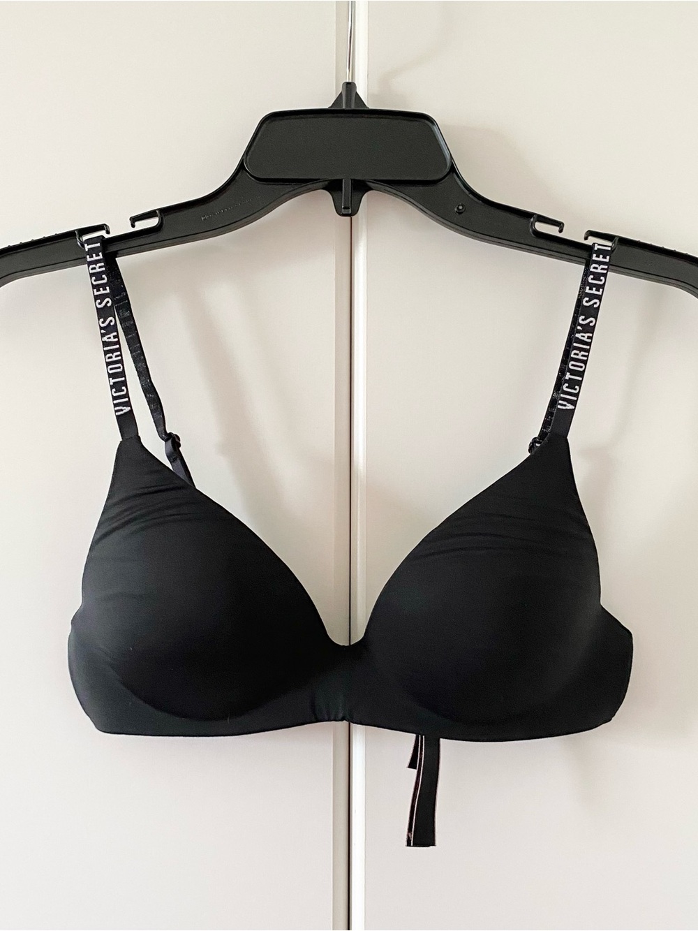Victoria's Secret No-wire T-Shirt Bra